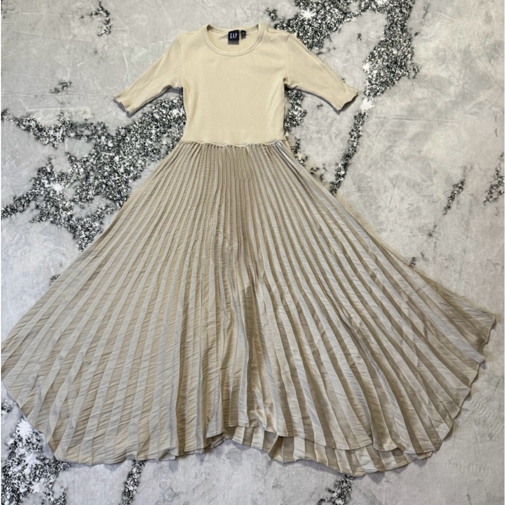 Gap Dress Women Size XS Beige Pleated Metallic Flare Short Sleeve Maxi Crew Neck